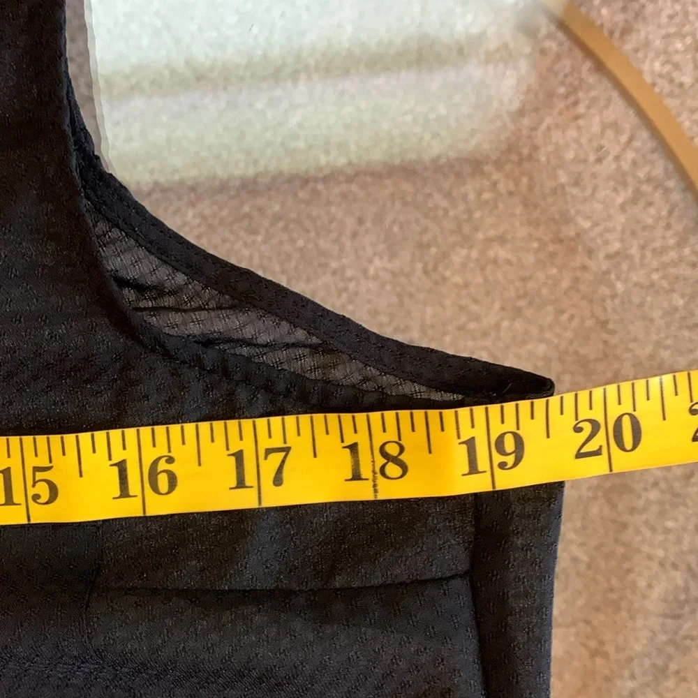 Express Original Fit Sleeveless Portofino Shirt - Picture 10 of 16